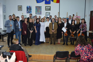 Ziua Culturii Naționale celebrată la Liceul de Arte din Oradea - Concert și expoziție omagială