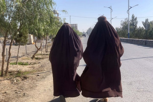 ONU şi OCI despre restricţiile impuse femeilor de către talibani - Un val de critici