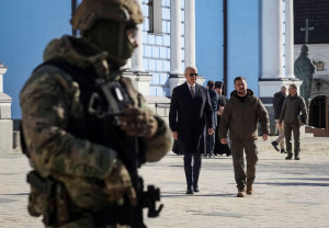 Preşedintele SUA într-o vizită memorabilă la Kiev - O demonstraţie de sprijin