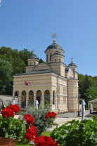 Praznicul Schimbării la Față la Mănăstirea Izbuc - Sărbătoare de lumină și har