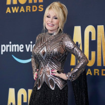 Propusă pentru a fi inclusă în Rock and Roll Hall of Fame - Dolly Parton a refuzat nominalizarea