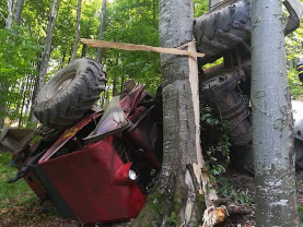 Sfârșit tragic pentru doi bărbați, într-o pădure din Lazuri de Roșia - Omorâți de un utilaj forestier