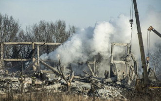 Ucraineni au bombardat o clădire în care staționau sute de soldați ruși - Doliu și furie în Rusia