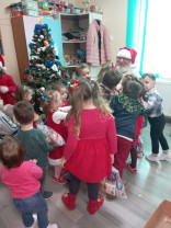 Grădinița cu program prelungit din Haieu - ,,Atelierul lui Moș Crăciun”
