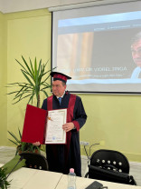 Rectorul Universității de Medicină și Farmacie „Carol Davila”, prof. univ. dr. Viorel Jinga, - Doctor Honoris Causa al Universității din Oradea