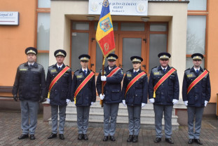 Şcoala de Pregătire a Agenţilor Poliţiei de Frontieră „Avram Iancu” Oradea - Sute de candidaţi la examen