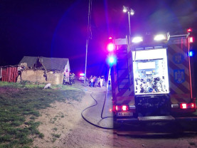 Flăcările au pornit, cel mai probabil, din cauza unei lumânări aprinse - Incendiu în Șimian
