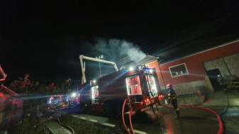 ​​​​​​​Mansardă distrusă de flăcări în comuna Dobrești