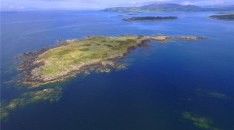 O insulă din Scoția a fost scoasă la vânzare pentru 190.000 de dolari - Un regat în miniatură