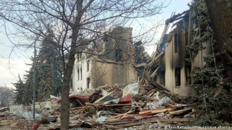 Cel puțin 300 de persoane au fost ucise în bombardarea Teatrului Dramatic din Mariupol
