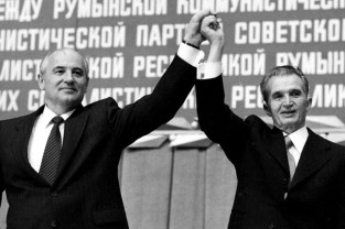 Ce l-a făcut pe Gorbaciov să inițieze răsturnarea lui Ceaușescu - Revoluția și teoriile conspirației