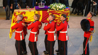Peste un milion de oameni în centrul Londrei, pe traseul cortegiului - Funeralii regale în Marea Britanie