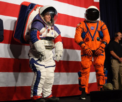 NASA a încheiat două contracte pentru costumele spaţiale - Uniformele pentru Lună