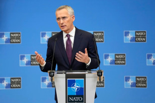 Aliaţii i-au prelungit mandatul norvegianului Stoltenberg - Încă un an la şefia NATO