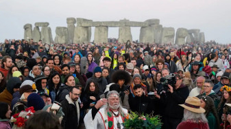 Solstiţiul de vară după ritual ancestral la Stonehenge - Mii de oameni în pelerinaj