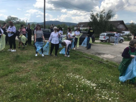 Luna curățeniei în județul Bihor - Voluntarii șteieni, demonstrație de forță