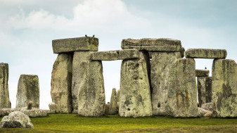 Explicaţii despre durabilitatea megaliţilor de la Stonehenge - O analiză geologică complexă