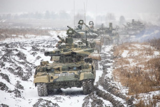 Situaţia de la graniţele Ucrainei se menţine tensionată, Kievul vrea arme americane - Un război este posibil