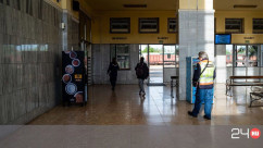 Lecțiile unei săli de așteptare din Biharkeresztes: Zile obișnuite într-o gară de legătură