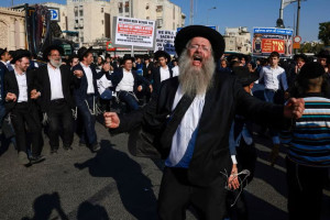 Protest al evreilor ortodocși din New York împotriva lui Netanyahu la ONU - Au denunțat genocidul din Gaza