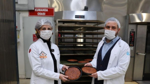 O brutărie din Turcia produce pâine după o rețetă veche de 5.000 de ani - Pâinea din neolitic