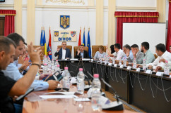 Până în 2029, pentru elevii din județ - Lapte, fructe, produse de panificație