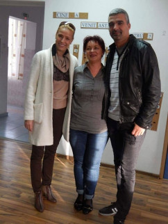 Monica Davidescu și Aurelian Temișan joacă la Oradea - Sprijin pentru copiii și tinerii cu autism