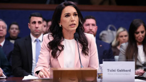 Tulsi Gabbard, directoarea Serviciului Național de Informații, și-a anunțat demisia