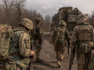 În plină ofensivă rusească în zona Harkov - Schimbări de comandanţi