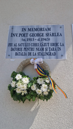 În memoria învăţătorului–poet erou George Sfârlea - Placă memorială la Cihei        